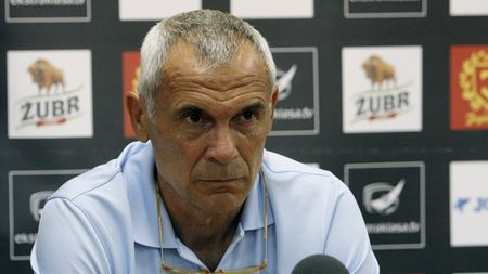 Să fie asta șansa lui Stancu?** Va fi antrenat de Hector Raul Cuper