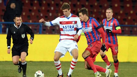 Dai 2 lei și ești cu ochii pe ei. Prețurile biletelor la partida Oțelul - Steaua