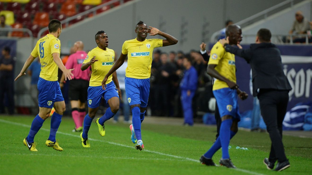 Variantă de vis pentru Bokila: negociază cu o echipă din Bundesliga și se pregătește să se bată cu Levandowski și Huntelaar! 