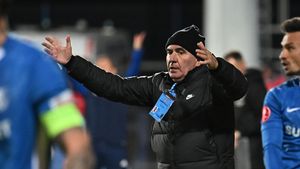 Gică Hagi nu a ezitat nicio secundă și a reacționat dur, după ce Călin Georgescu s-a folosit de imaginea lui în scopuri electorale!