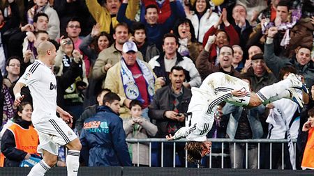 Real râde, BarÃ§a plânge