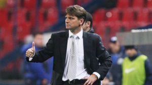 Uhrin: "Este clar că Ganea nu ne mai poate ajuta"