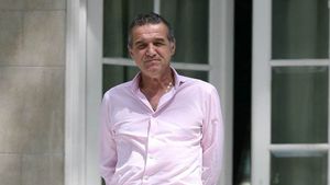 "Nu e bine pentru Steaua** să plece Bonetti de la Dinamo!" VEZI de ce