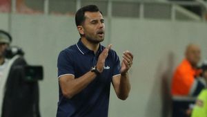 Nicolae Dică nu e zgârcit cu laudele: "Sunt mândru de ei, au valoare de Champions League!". Cu Budescu și Bălașa pe teren în retur? 

