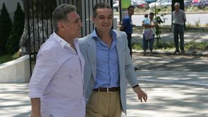 "Steaua nu mai are nevoie de întăriri!** Numai antrenorii fricoși cer dubluri pe posturi"