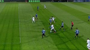 Una dintre cele mai mari greșeli de arbitraj din acest sezon. FOTO: Radu Petrescu și brigada sa, gafă de proporții la golul care a "deblocat" Viitorul - Craiova