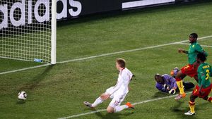 "Leii îmblânziți"! Camerun-Danemarca 1-2! Africanii, eliminați! VIDEO 3D