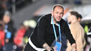 Bogdan Lobonț, discurs greu de priceput și o încercare lamentabilă de a acoperi gesturile urâte ale fotbaliștilor față de el! Antrenorul se vrea misterios, după Rapid - Universitatea Craiova 1-2: „Eu știu ce s-a întâmplat, dar nu vreau să împărtășesc cu nimeni”