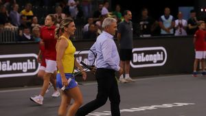 Rudele Simonei Halep l-au dat în judecată pe tatăl campioanei pentru că nu le-ar fi plătit salariile timp de 4 ani! Câți bani au cerut Gheorghe, Tanța şi Mihai Halep de la Stere