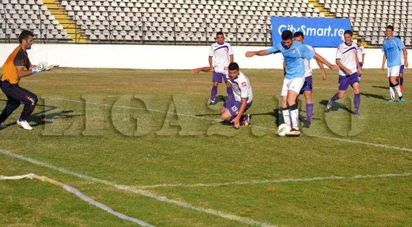 Scor fluviu** în Regie!