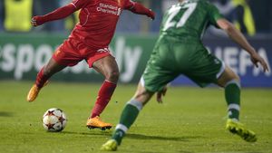 Moți i-a enervat pe englezi. FOTO | Sterling, "avariat" serios după o intrare dură a românului