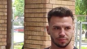 „Părinții mei au plâns când au aflat de transfer”. Andrei Cordea, despre obiectivele la FCSB + Mesajul pentru Gigi Becali | VIDEO