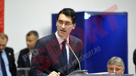"Minicandidatul" a ajuns șef la FRF. Burleanu și-a început mandatul în forță: "Domnule Kassai, vă aștept demisia la prima oră. Nu vreau să fiți primul om dat afară de mine"