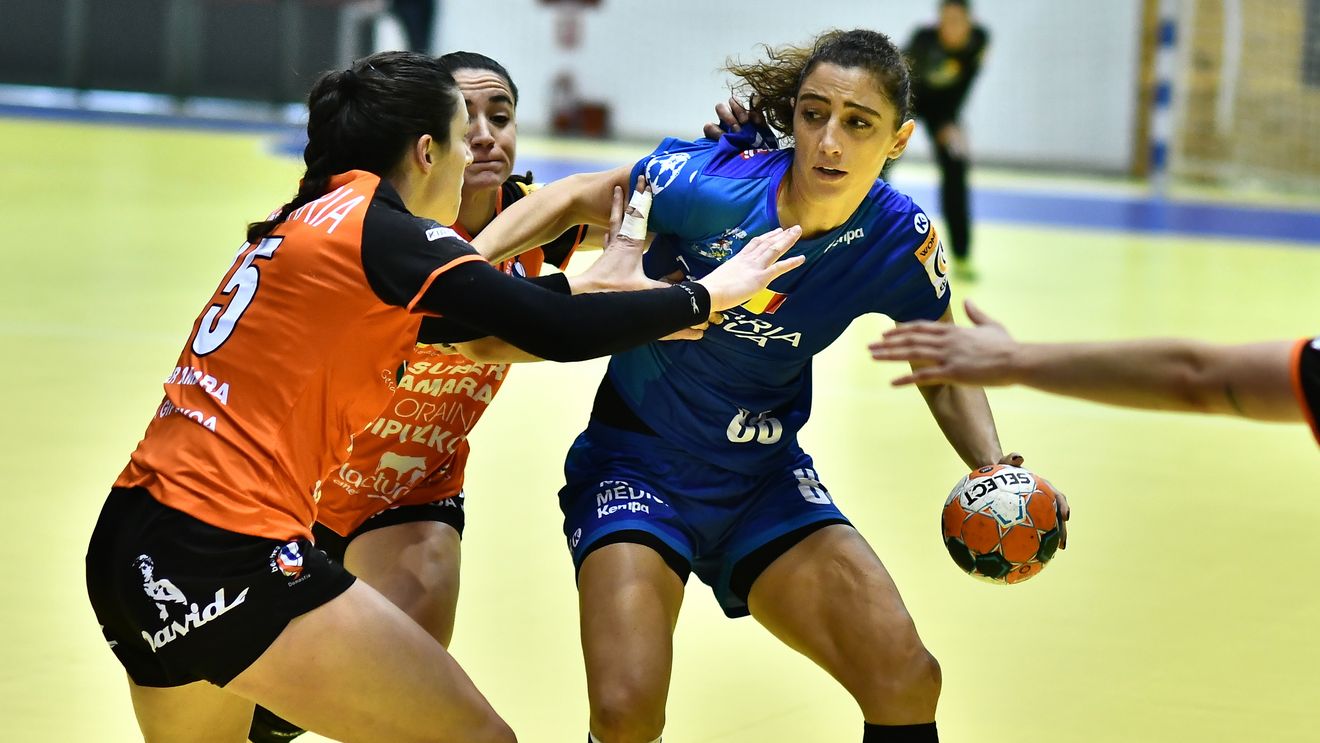 SCM Craiova și-a încheiat aventura în Europa cu o victorie în fața echipei Bera Bera! Formația lui Bogdan Burcea nu-și mai poate apăra trofeul câștigat anul trecut în Cupa EHF, după ce a fost eliminată din competiție