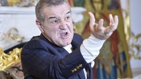 Doi dintr-o lovitură! Becali a anunțat două transferuri la FCSB. Un jucător de la Viitorul + un dublu campion cu CFR Cluj