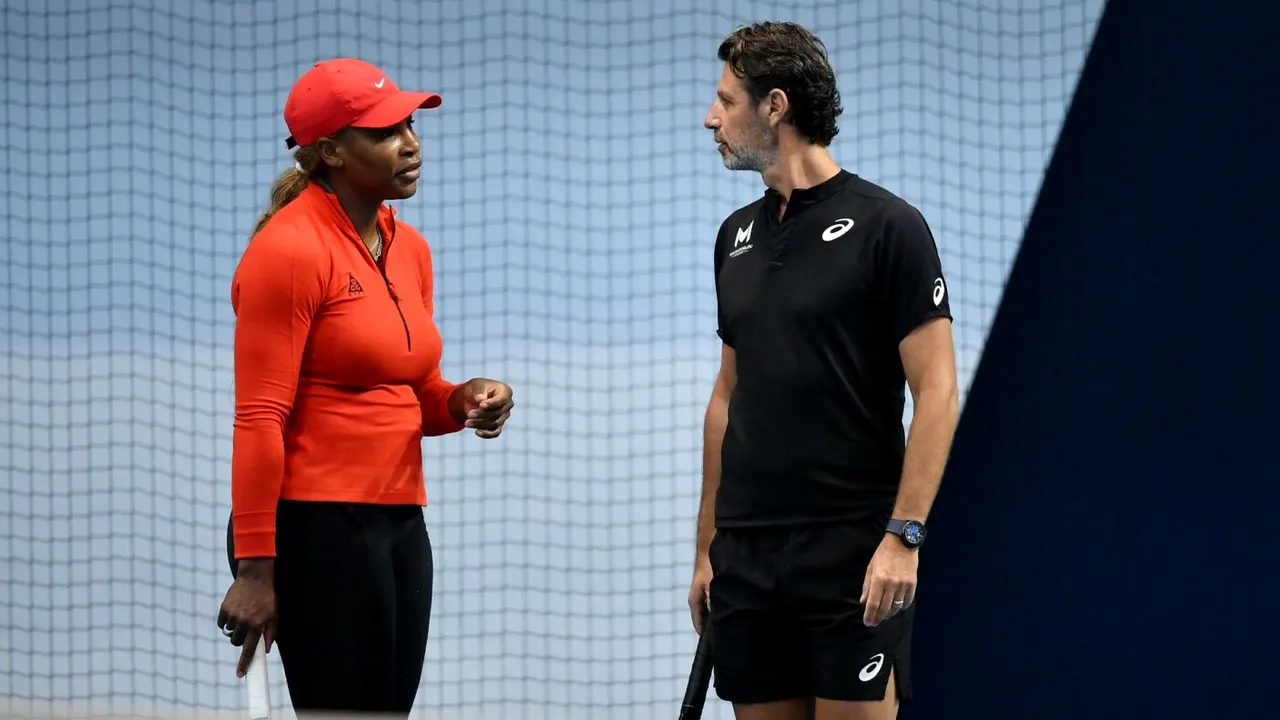 „Am lovit-o tare! A rămas șocată”. Cum a încercat Serena Williams să îl intimideze pe Patrick Mouratoglou la primul lor antrenament și gestul fostului antrenor al Simonei Halep cu care a bulversat-o pe americancă