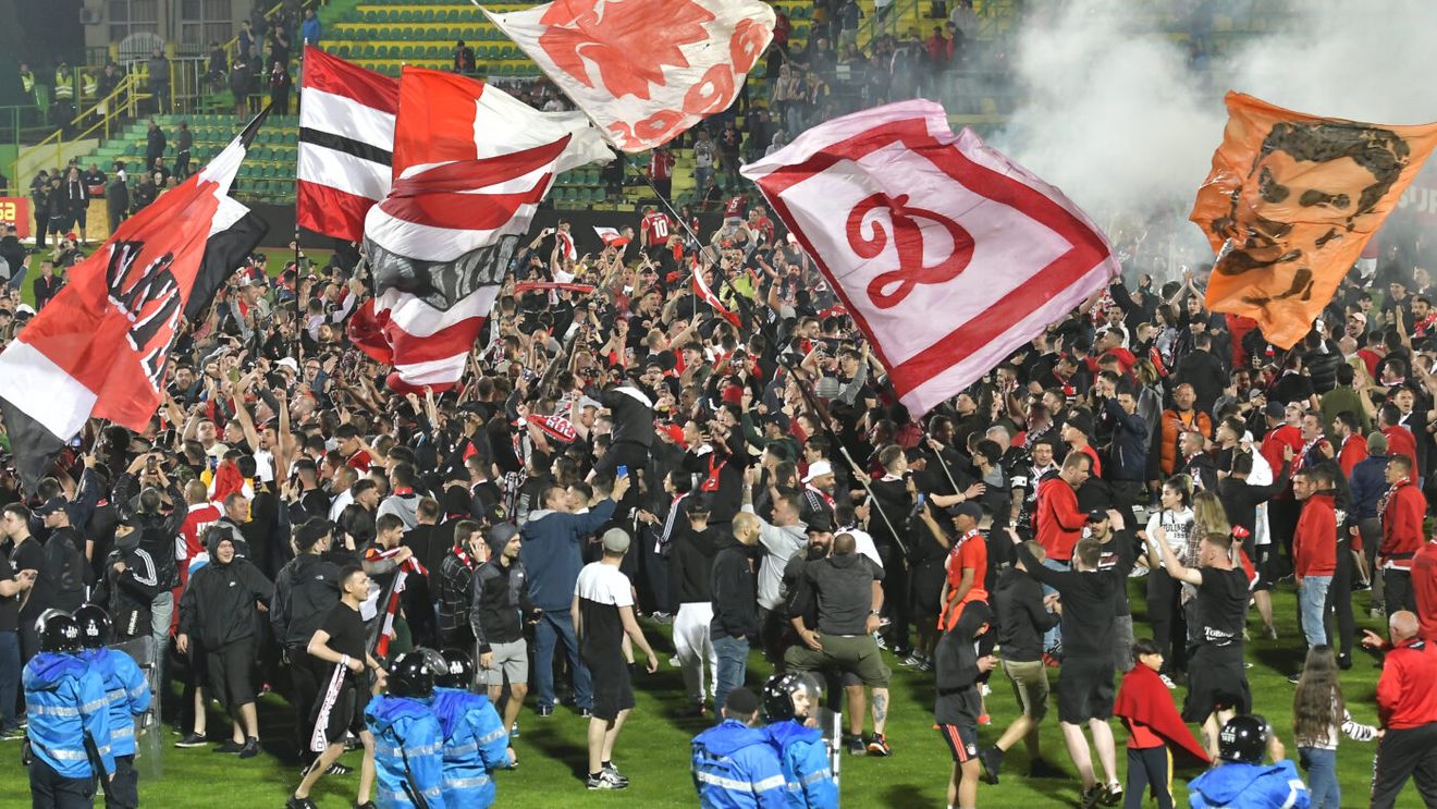 Dinamo mai umple stadioanele în România! Interes uriaș pentru meciul „câinilor”, iar conducerea a făcut anunțul: „Mâine dăm toate biletele!” | EXCLUSIV