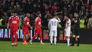 Afaceristul care a băgat 2.000.000 de euro în legendara campioană a României pune piciorul în prag! „Vreau să fiu acționar majoritar şi să nu mai fiu dus cu vorba!” EXCLUSIV