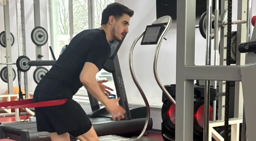 Calvarul lui Rareș Ispas, aproape de final: poate ieși pe terenul de antrenament după un an de la accidentare! Mesaj emoționant pentru Mihai Stoica și Ovidiu Kurti, de la FCSB: ”Le voi fi recunoscător toată viața.” EXCLUSIV