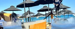 “Am fost taxată cu 460 de lire sterline pentru 4 băuturi și o gustare la restaurantul de pe plaja din Mykonos”. Un cuplu mărturisește clipele de groază prin care a trecut