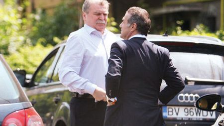 Fane, stay tuned!:) Becali: "Îl potolesc cu bătaia pe Vamă, prea și-a luat-o în cap! O să îl dau exemplu, îi fac părul de oaie"