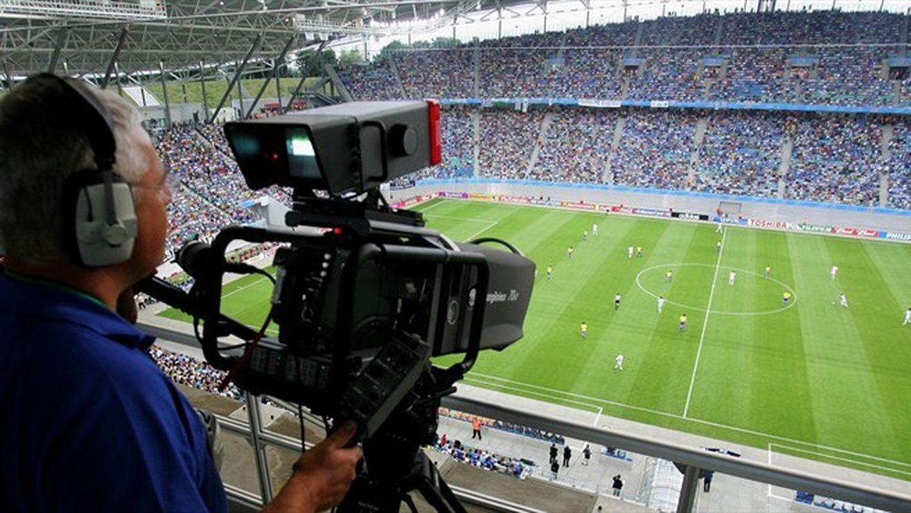 TVR a reziliat contractul cu Dolce Sport! ** Poziția oficială Romtelecom: "TVR nu are dreptul legal de a interzice difuzarea meciurilor"