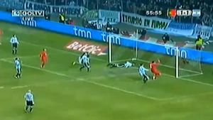 VIDEO** Hugo Almeida, ratare de "cascadorii râsului": a tras pe lângă din 2 metri!