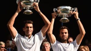Horia Tecău și Jean-Julien Rojer, premiați de ducele de Kent în loja regală de la Wimbledon