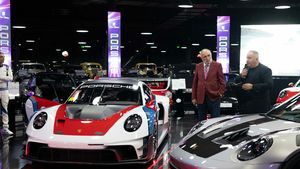 „Chestia care m-a spulberat a fost că am luat cu mine un puști de 17 ani, fără carnet de conducere”. Cum a pierdut Ion Țiriac o mașină legendară