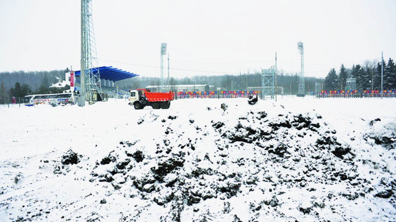 "E dezastru! Ce facem, mai stăm în Turcia?"** Spre Buftea se ajunge cu lopata, terenul de la Mogoșoaia e arat! Ilie Stan, în alertă: asta e singura variantă a Stelei
