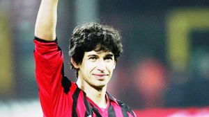 Albertini:** "Amenda de 17 milioane primită de Mutu este enormă!"