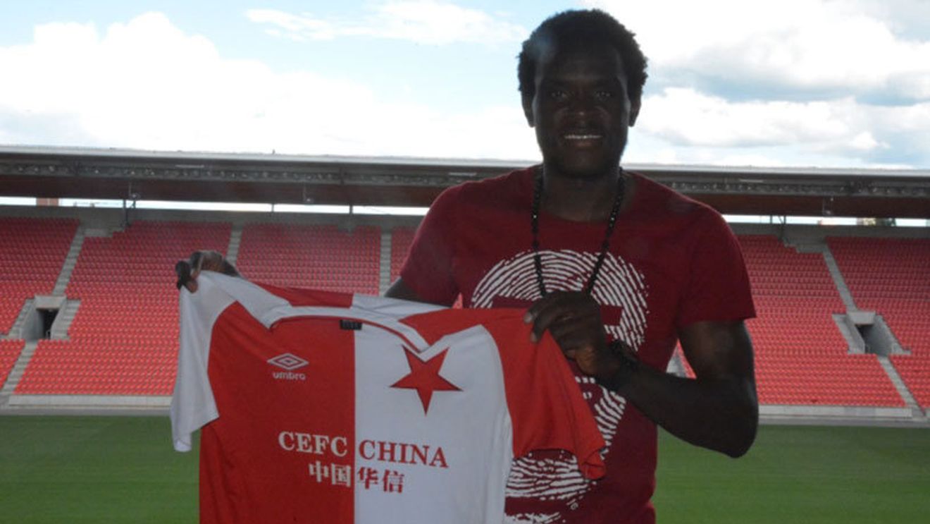 OFICIAL | Ngadeu a semnat cu Slavia Praga! "Sunt bucuros că am ajuns aici! E un pic diferit față de unde am fost înainte!"