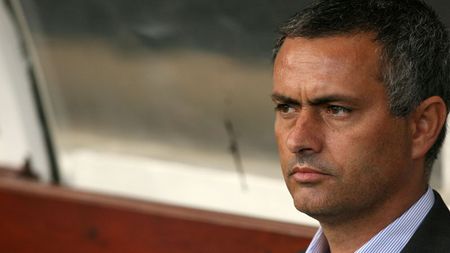 'Îl aduc pe Mourinho, nu pe Lucescu și îl pun antrenor la Poli II'