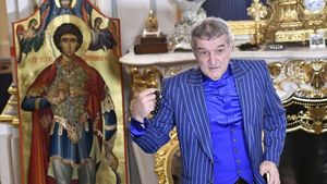 Cât de puternică e credința lui Gigi Becali: „Mă ia Hristos și gata!”. Minunea de la Athos: „Nu a mai vrut să moară pentru că m-a văzut”