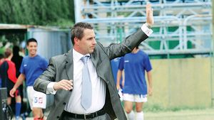 Marius Șumudică: „Aș accepta fără ezitare o ofertă de la Rapid"