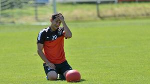 Fl. Costea, făcut praf de Becali:** "E un escroc! O să-l țin numai în tribună!" 