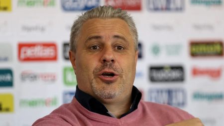 Marius Șumudică se scuză în fața celor de la FCSB după ce i-a înjurat ca la ușa cortului în derby-ul cu Rapid: „Ăsta sunt. Nu mă pot schimba”