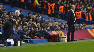 Ferguson l-a atacat pe Benitez:** "Să stea în fața mea dacă vrea să-l salut!" Cine din delegația Stelei a evitat prompt "scandalul" după meciul cu Chelsea :)