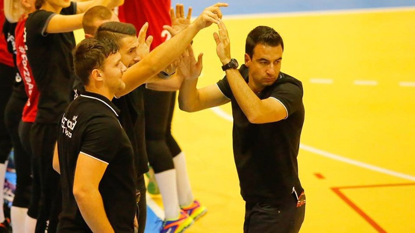 Scandal imens în voleiul românesc. Antrenorul echipei Agroland Timișoara a primit o suspendare de opt luni: "Clubul nostru se află sub asediul Federației Române de Volei"