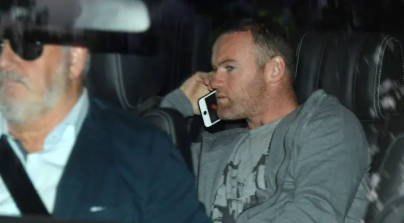 Presa engleză a oferit detalii din noaptea arestării lui Rooney. Starul lui Everton se afla alături de o femeie în momentul în care a fost oprit de polițiști: 