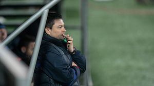 Stan, out după Twente? Becali: "Pleacă la prima înfrângere!"** Gigi își bagă echipa în ședință: "Cum să te iei de Duckadam? E campion mondial de judo și karate" :)