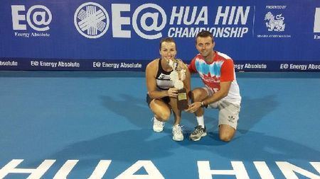 O jucătoare cu două titluri de Grand Slam la dublu, băgată în carantină după ce a călătorit cu o persoană infectată cu coronavirus! Este pregătită de un antrenor român!