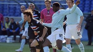 Dinamo negociază cu Lazio **pentru Mobido Diakite