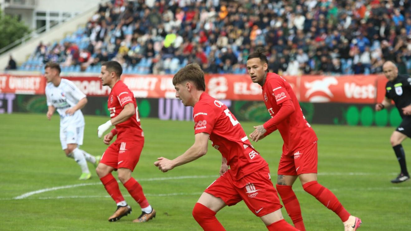 Liber pentru U Cluj. Colegul lui Ciro Immobile și-a încheiat contractul: „Mulțumim, Sandro!”