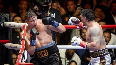 „Ce naiba sunt astea?”. Au apărut fișele de punctaj ale arbitrilor după scandalul de la meciul Oleksandr Usyk - Rico Verhoeven