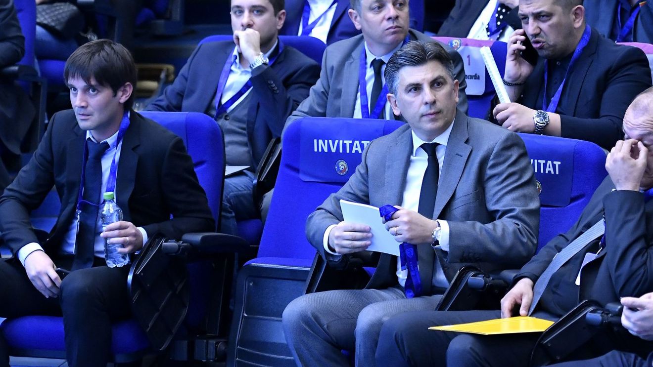 Vedetele se strâng în Sala Polivalentă! Ionuț Lupescu și alte nume mari din fotbal vin să asiste la meciul care se joacă chiar înainte de FCSB - Anderlecht | EXCLUSIV