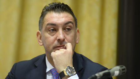 Ilie Dumitrescu șterge pe jos cu campionii României! Misterul sezonului dezastruos, elucidat: "Tot ce se întâmplă acolo e din cauza lui"