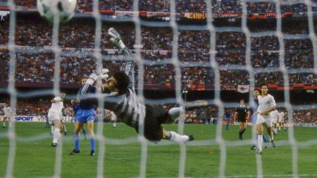 ”Valentin Ceaușescu mi-a spus. E supărarea vieții mele”. Cum a fost exclus de la națională legendarul fotbalist român