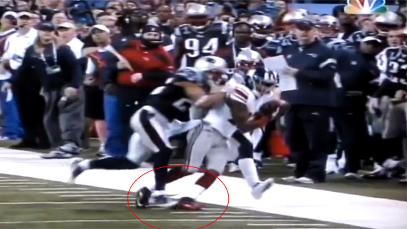 Faza care a decis Super Bowl 2012:** GENIALUL Eli Manning a INVENTAT cea mai spectaculoasă pasă a finalei VIDEO