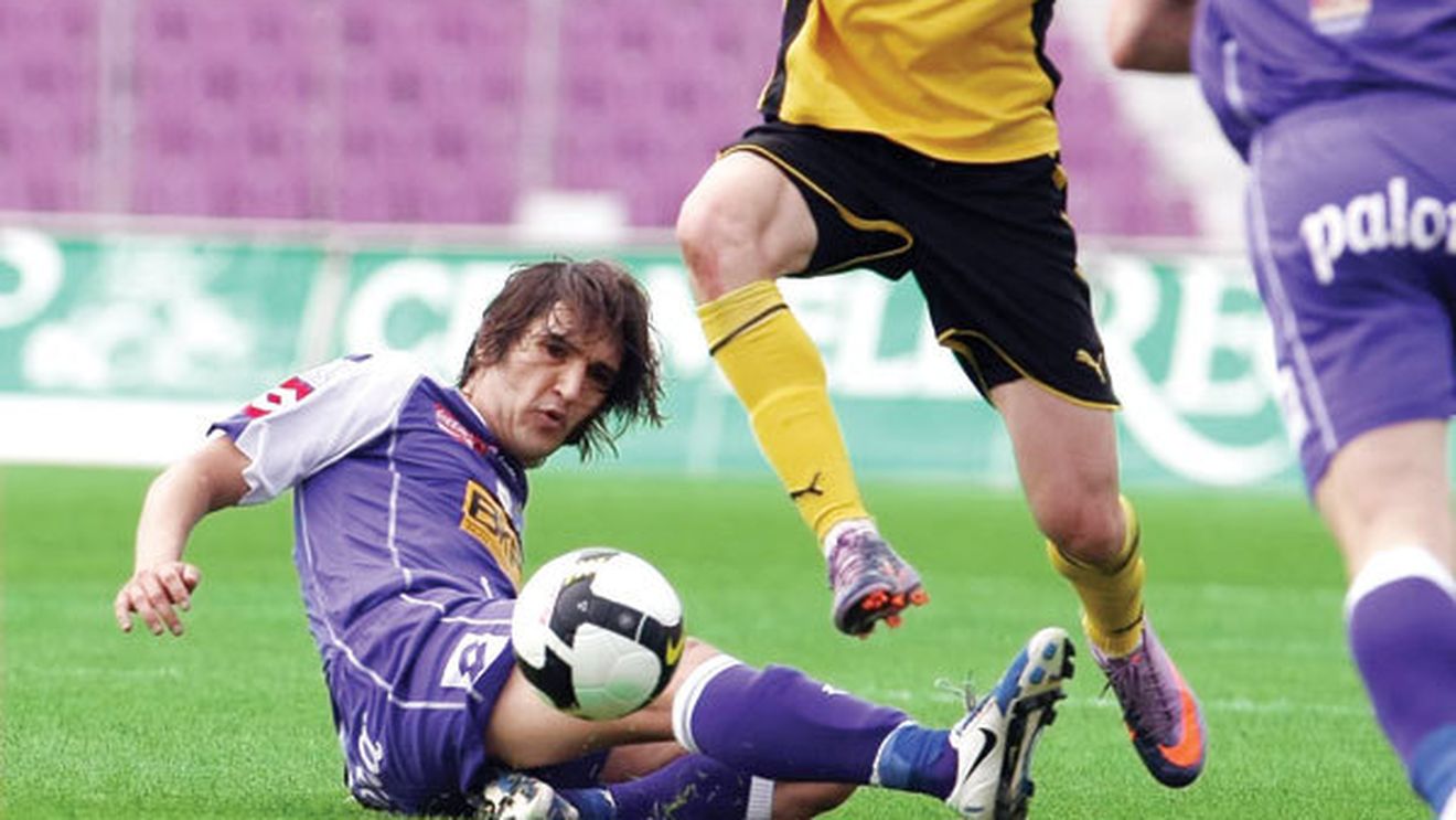 Se joacă Poli cu focul?